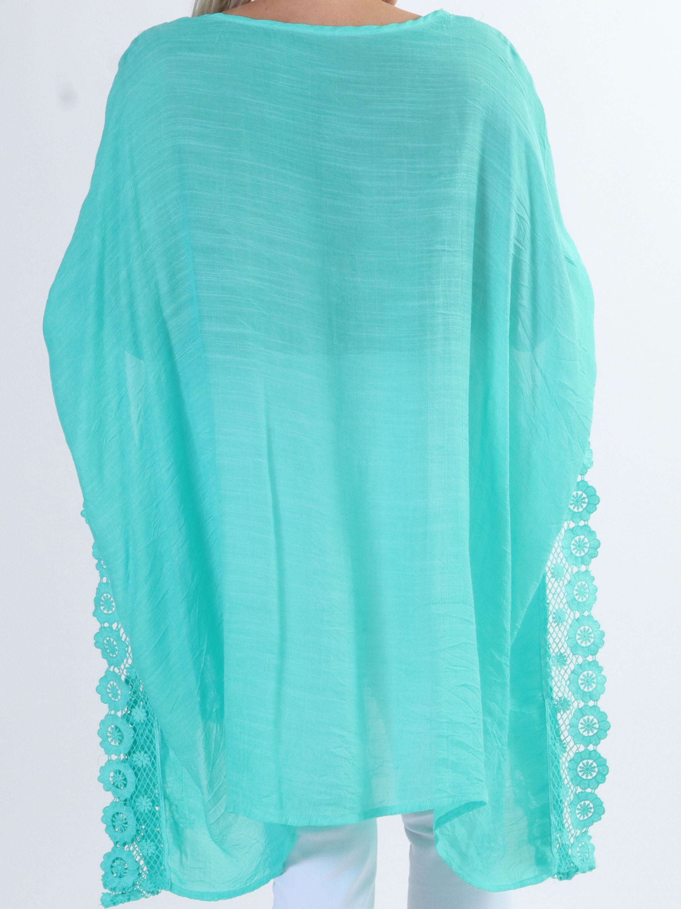 Leslie - Smuk plus size tunika med blondekanter